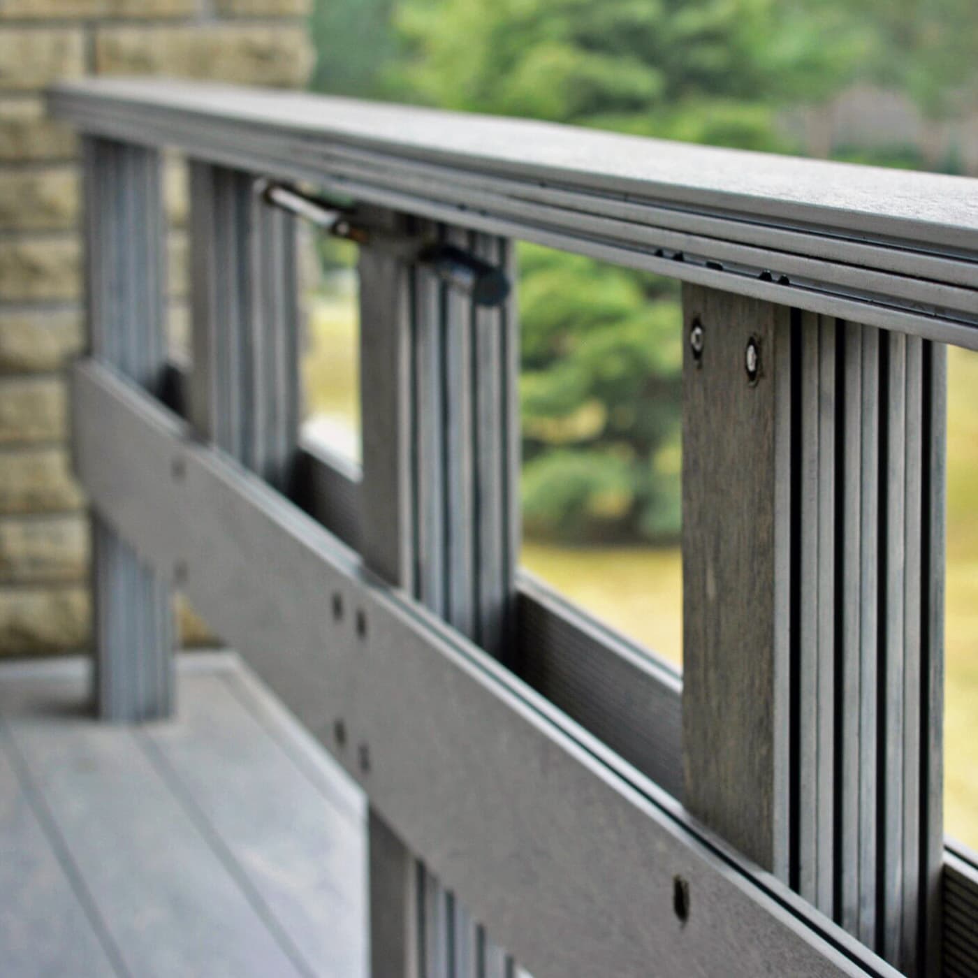 Restaurants & Cafés