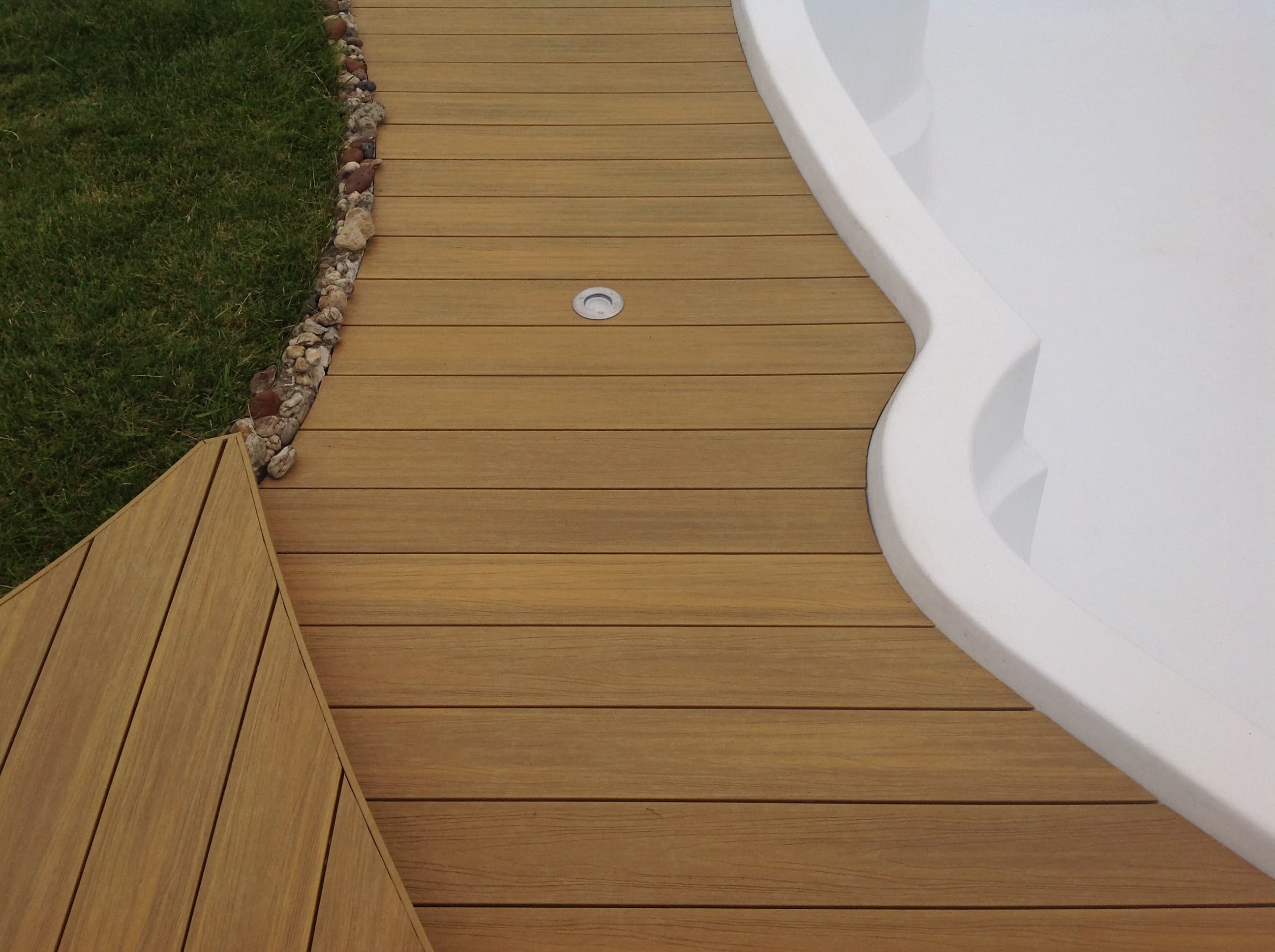 Pools & Poolside Areas